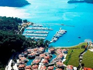 Marina Hotel